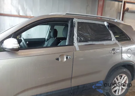 2015 Kia Sorento Lx V6 from USA, damaged, VIN 5XYKT4A70FG641087